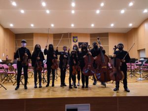 Alumnos orquesta cuerdas